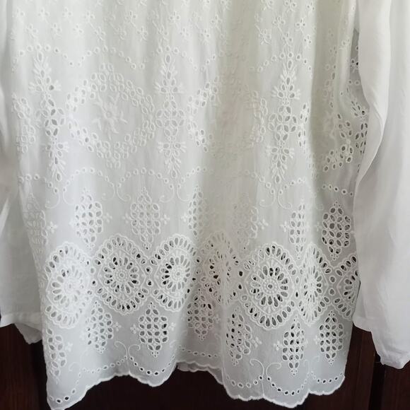 JOHNNY WAS White Embroidered Eyelet Tunic Top SZ M Adjustable Sleeves Pintuck - Picture 7 of 11